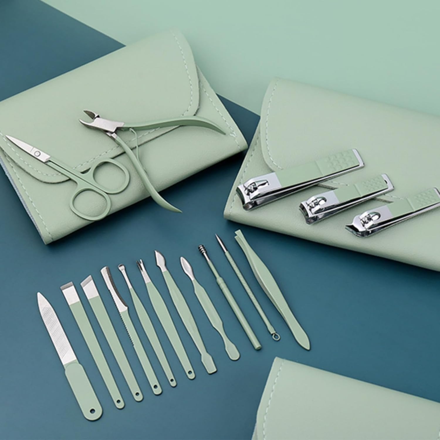 A must-have at home, a 16-piec - Mens Grooming Box のレビューと価格